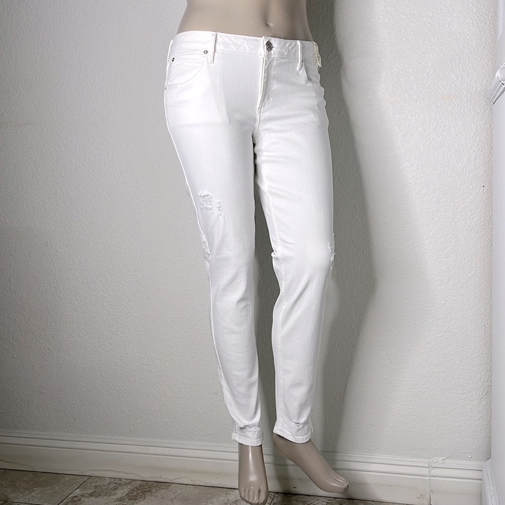 MAURICES 31 SKINNY STRETCH DENIM WHITE WOMEN JEANS DISTRESS